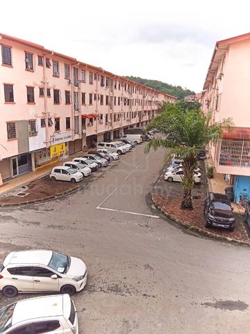 Taman Suria Shop Apartment 1