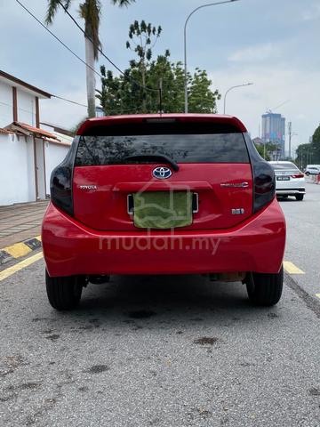 2012 Toyota PRIUS C 1.5 (HYBRID) (A) - 5