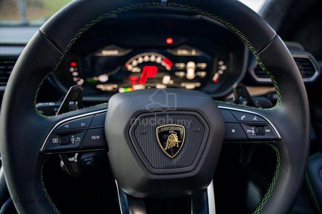 2022 Lamborghini URUS 4.0 (A) - 4