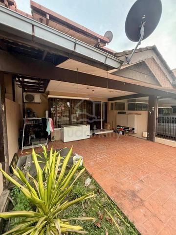 FACING OPEN 2 Storey House Taman Aroma Tropika seksyen 27 shah alam 1