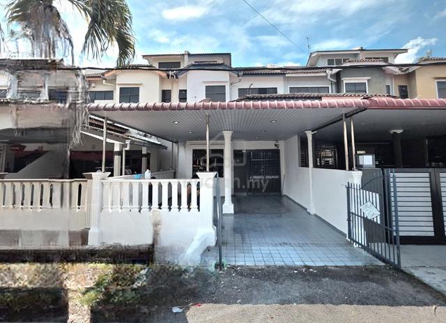 FREEHOLD Double Storey Terrace Taman Sri Kesang, Muar Johor 1