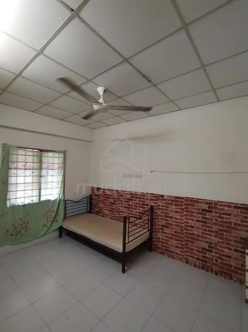 Cozy room for rent  1