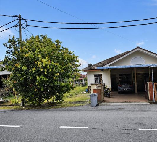 Semi D Taman Tuanku Jaafar Senawang 1
