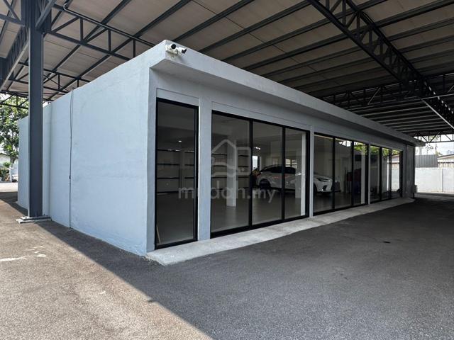 Jalan Subang Showroom Space for Sale @ 1