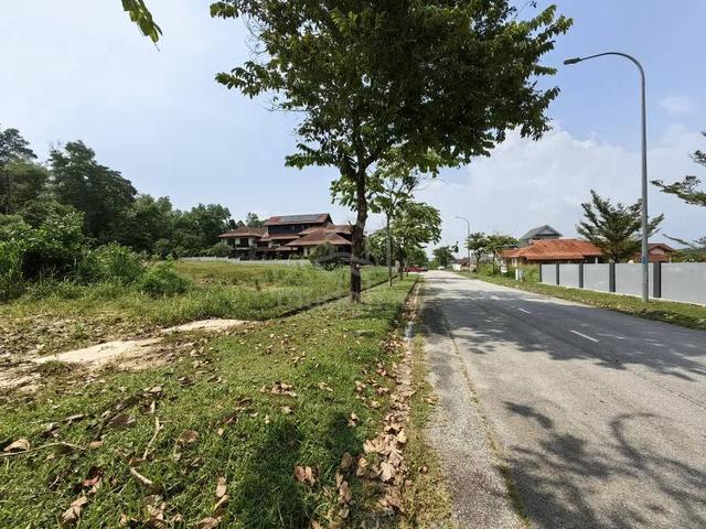 19740sf 90x220 Bungalow Lot Kayangan Heights Shah Alam 1
