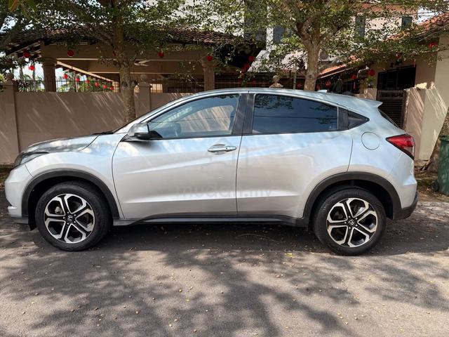 Honda HR-V 1.8 E (A) Low Mileage Free Accident - 5