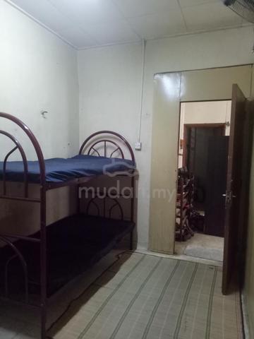 Bilik Area Unisel / Uitm Seksyen 7 Shah Alam ( Seorang Lelaki) 1