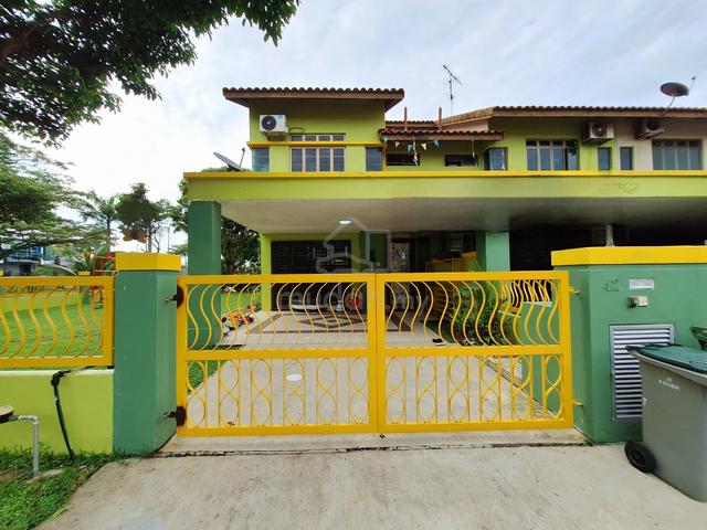 Corner Lot 2 Storey, Spacious & Hot Area Perjiranan 10 Bandar Dato Onn 1