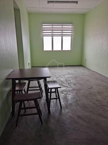 Flat Taman Pelangi Indah 1