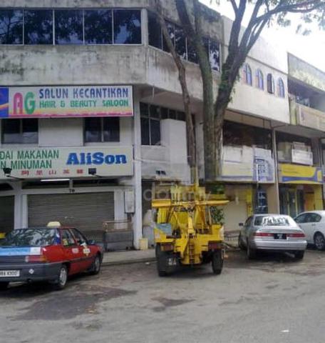 Former Salon Shop Lot (Upper Floor) in Sri Petaling 1