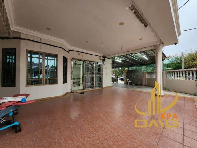 Pendamar Indah 1 Storey Corner 2293 sqft Renovated Good Condition 1