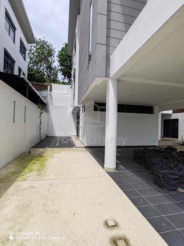 3 Storey Bungalow House @ Horizon Hills 2