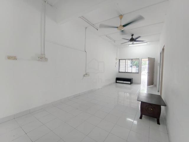 For Rent Single Storey House At jalan penyiaran taman Universi, Skudai 1