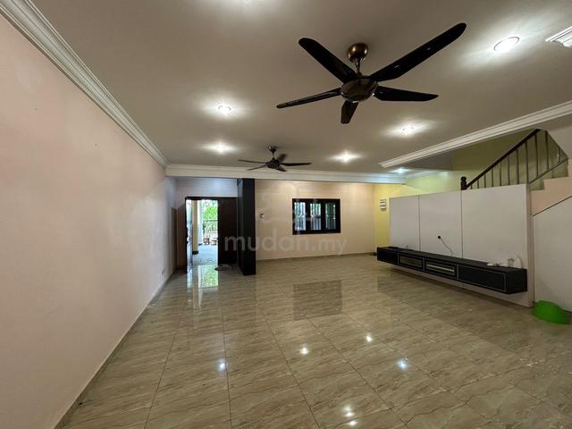 Garden Homes Fully Renovated & Extended 2 Storey Terrace S2 For Sale!! 1