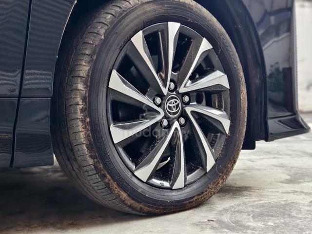 FULL SPEC 2025 Toyota VOXY SZ DIM 18k KM 5A - 4