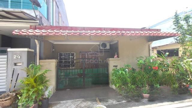 Cheap Landed Unit. Bandar Tun Razak. 1