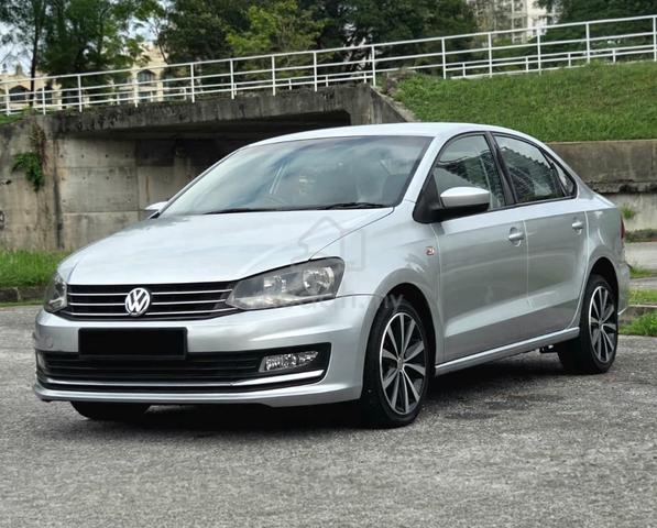 2017 Volkswagen VENTO 1.2 TSI HIGHLINE TSI (A) - 1