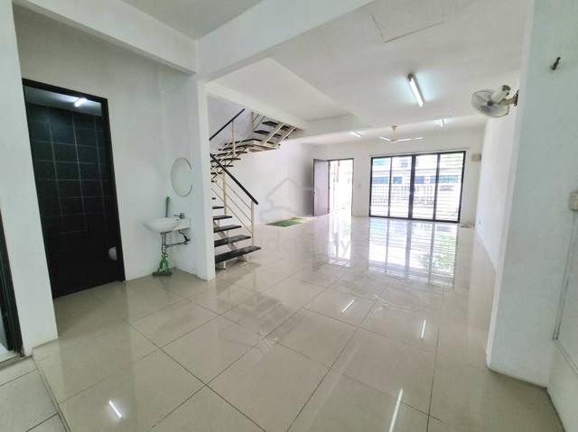[Booking RM1000] 2 Story House Legian Ken Rimba Seksyen 16 Shah Alam 1