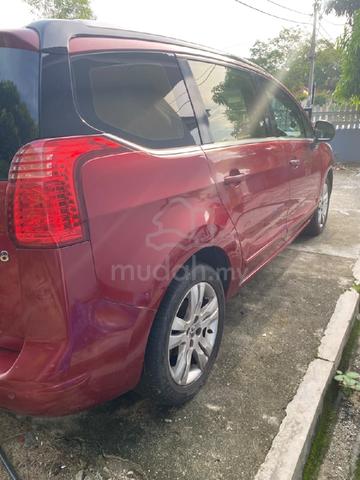 2011 Peugeot 5008 1.6 THP (A) - 1