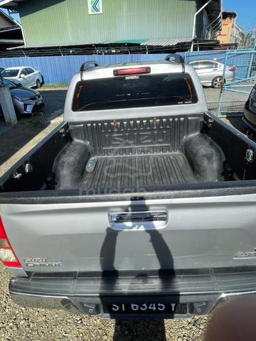 2017 Isuzu D-MAX 2.5 BEAST (A) - 4