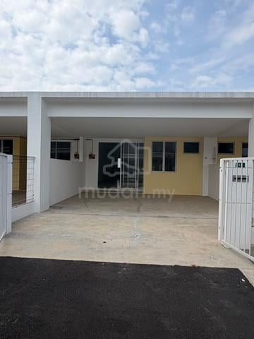 Intermediate Unit House For Rent, Cassia Bukit Banyan 1