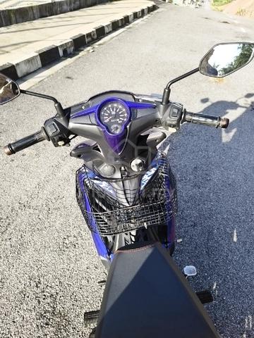 Yamaha 2013 - photo 4 of 8