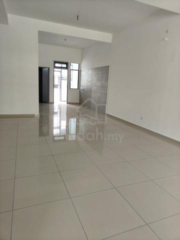 Johor Pasir Gudang Bandar Layangkasa double storey 1