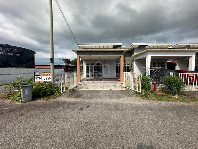 Teres Setingkat End Lot, Taman Lipat Kajang Perdana, Jasin Melaka 1