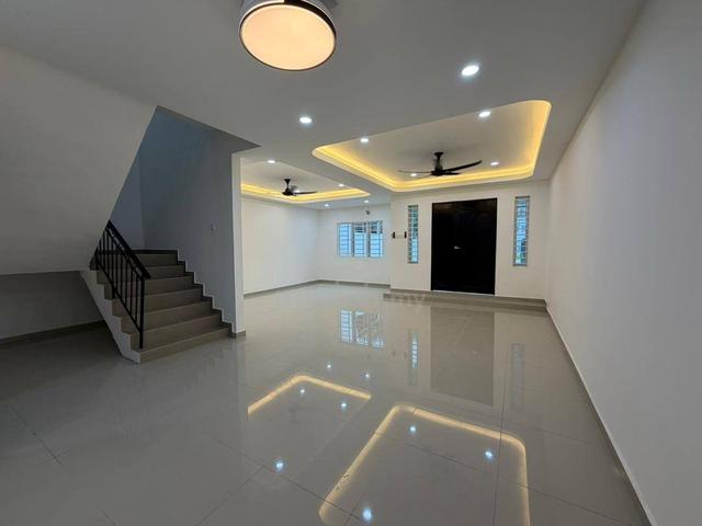 Renovated + Refurbished 🔥 2 Storey Taman Setia Klang Selangor. 1