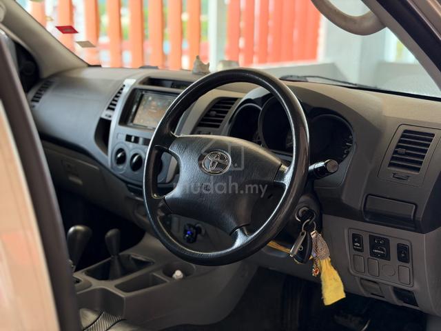 2009 Toyota HILUX 2.5 G FACELIFT (A) - 5
