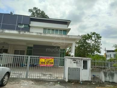 Double storey semi -D house taman Emas Dengkil selangor 1
