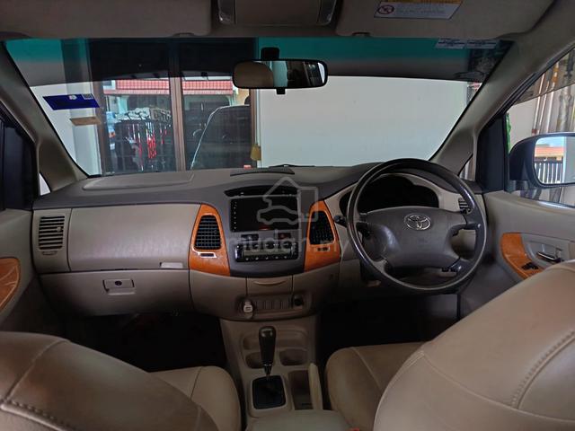 2010 Toyota INNOVA 2.0 G FACELIFT (A) - 4