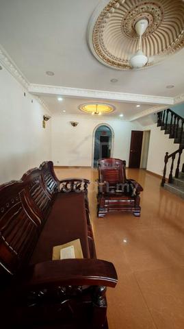 Double Storey House Kampung Jawa Desa Latania For Rent 1