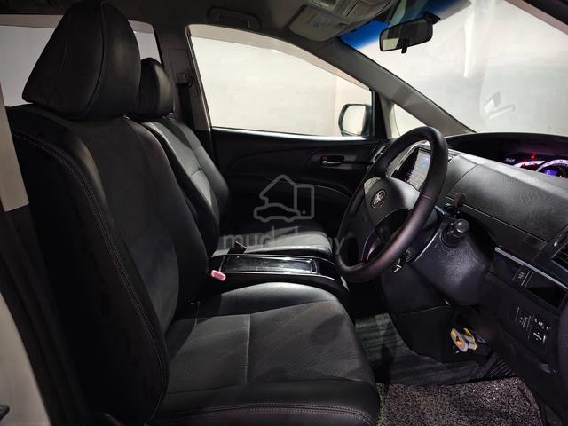 2014 Toyota Estima 2.4 Premium Spec 5-Years Wrrnty - 5