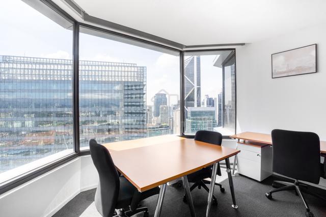 Professional office space in Regus The Intermark on fully term 1