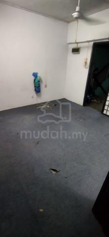 Clean and ready move in office unit at Ukay Perdana, Ulu Klang 1