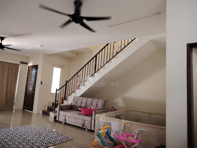 Room in Taman Lavender Heights  1