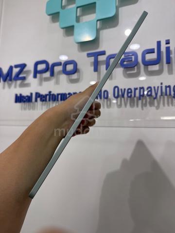 Carousel Image