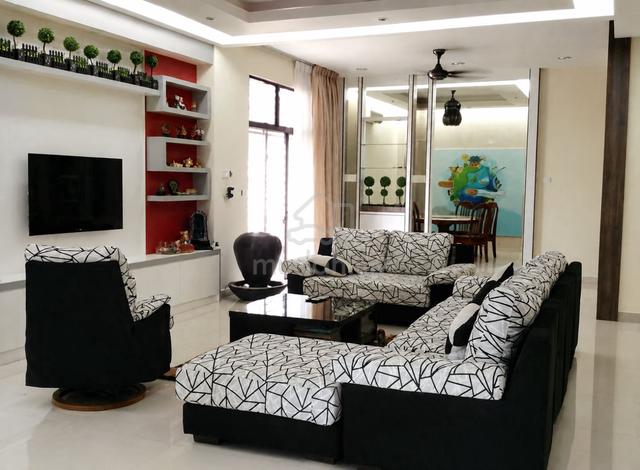 Taman Villa Putra Sungai Buloh Semi Detached 2 storey Renovated 1
