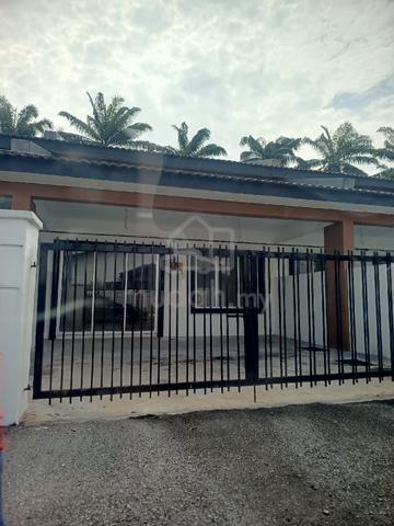 Rumah sewa Bidor 1