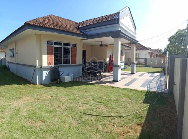Single Storey Bungalow Pantai Sepang Putra, Sepang 2