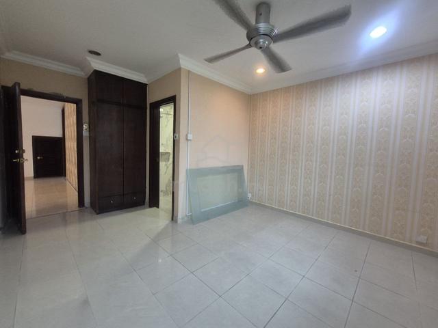 Semi D Two Storey House Impian Gemilang Saujana Impian Corner Lot 1