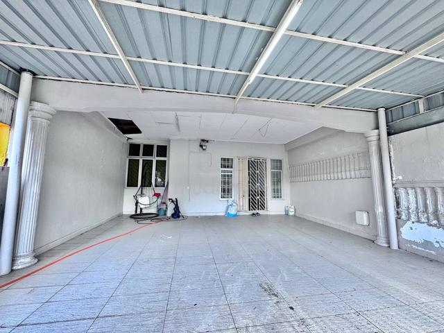 22x70 GOOD LOCATION - Jalan Rumbia, Taman Daya 1