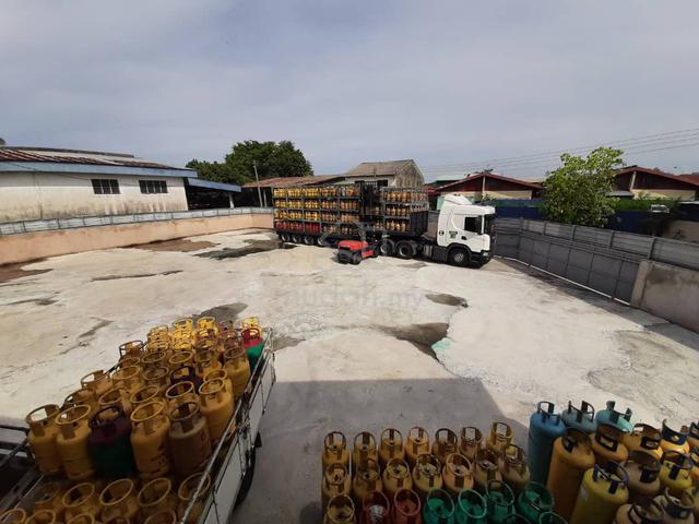 Corner Lot Warehouse 14,886sf Malim Jaya 1