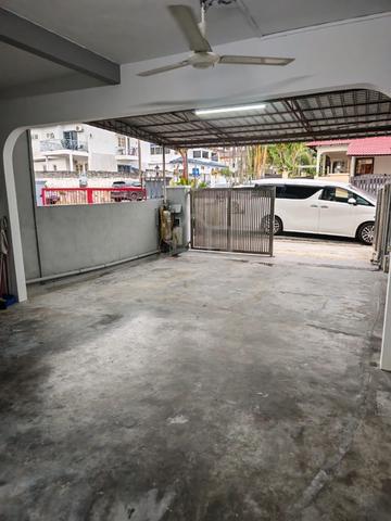Seri kembangan Taman Sungai Besi Indah 2 storey house for sale 1