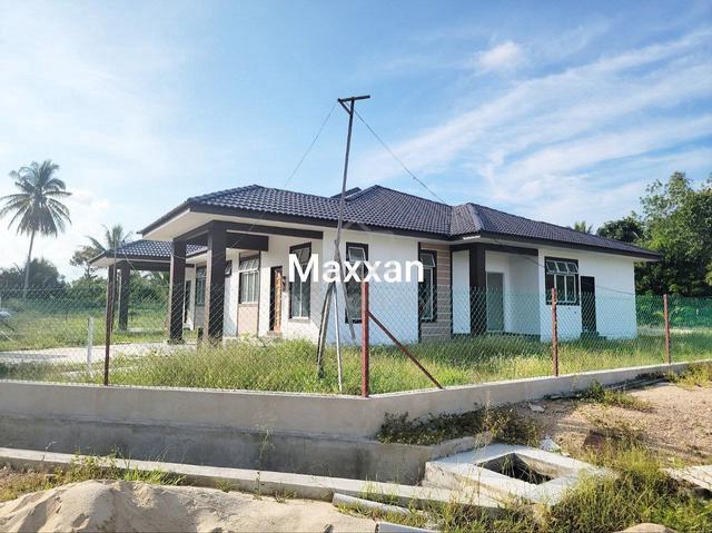 (Hutan Pasir,Ketereh) Semi-d 1 Tingkat Jenis Anggerik 5