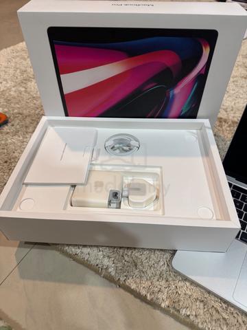 MacBook Pro 13inch silver - photo 4 of 4