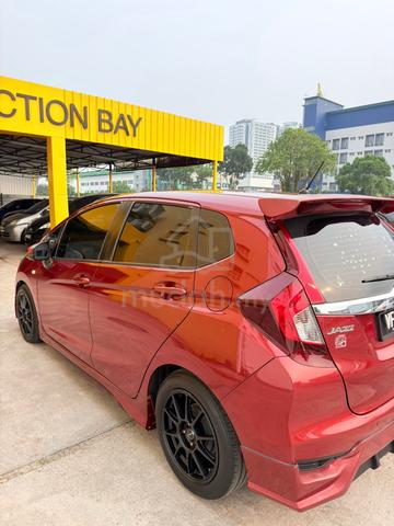 DIRECT OWNER Honda JAZZ 1.5 E MY14 GK FACELIFT (A) - 3