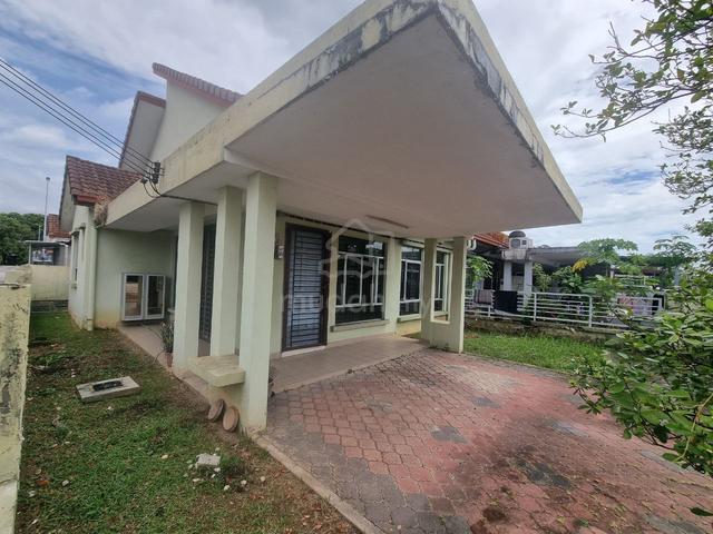 ENDLOT | 4 BILIK Single Storey Jalan Makyong Bukit Raja Klang For Sale 1