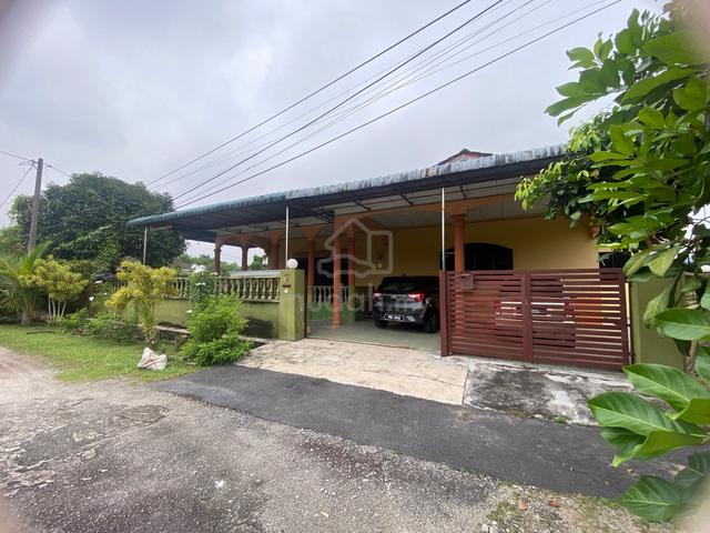 Big Bungalow at Kampung Keladi, Kulim 1